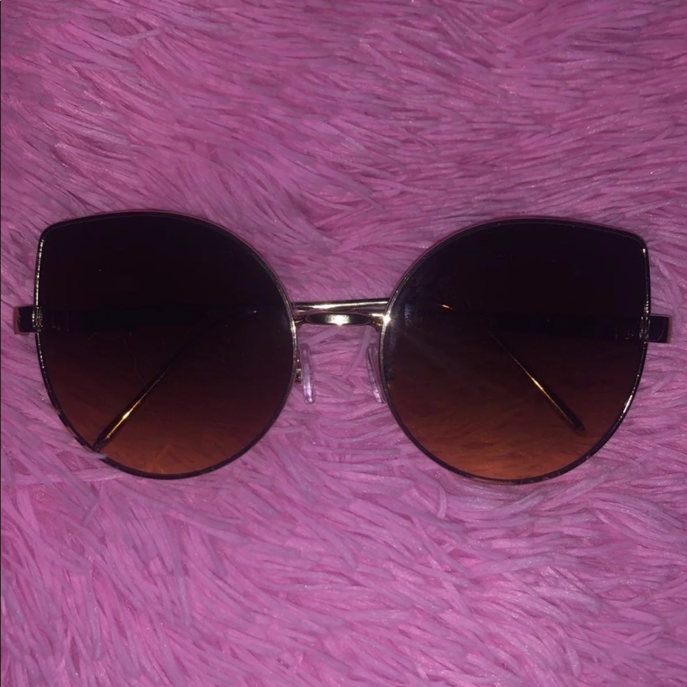 Large Cateye Sunglasses